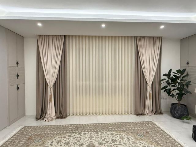 گالری پرده ندیمه اسفراین 