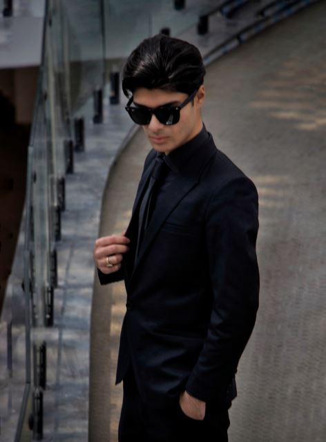 کارشناس ارشد هلدینگ شرکت گسترش طراحان نقش الماس