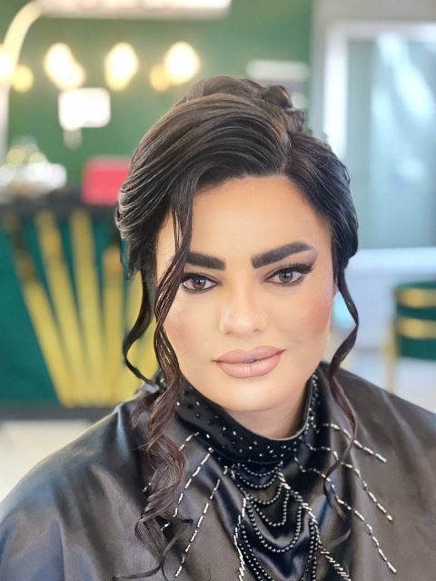 خدمات میکاپ 🥰 برای دیدن نمونه های بیشتر روی عکس کلیک کنید