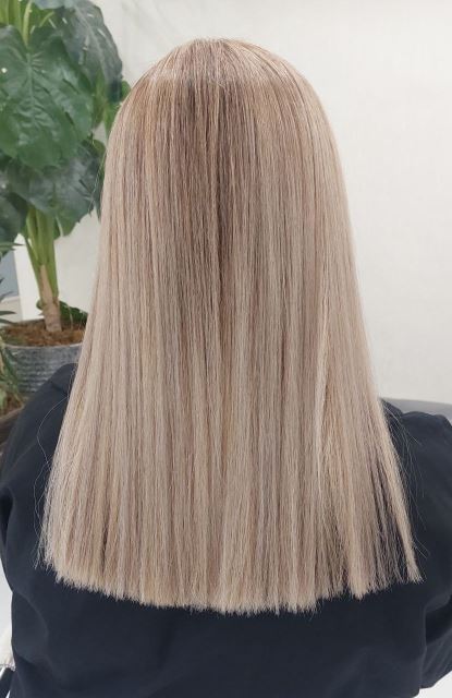 خدمات بوتاکس مو 💆🏻 برای دیدن نمونه های بیشتر روی عکس کلیک کنید 