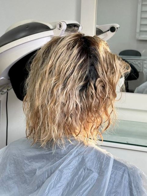 خدمات کراتینه ، احیا و صافی مو 💆🏻