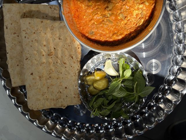 املت با سیب زمینی وقارچ