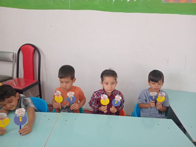 کودکستان ترنم اسفراین 