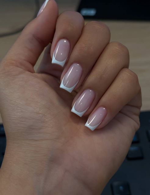 خدمات تخصصی ناخن🥰