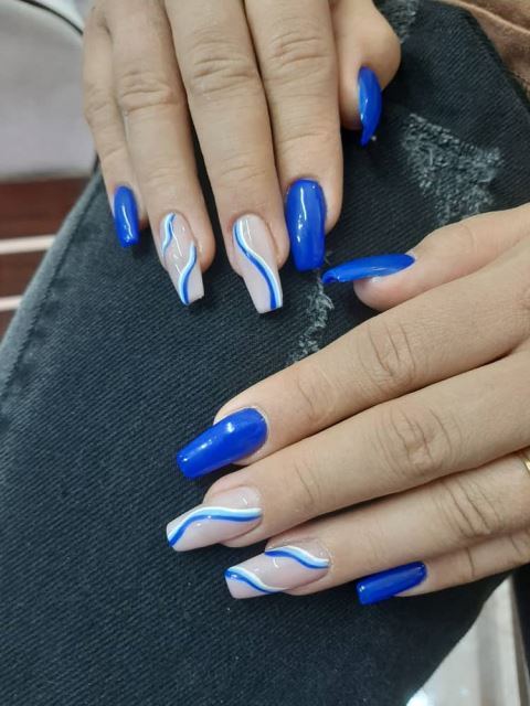 خدمات زیبایی ناخن 😍 برای دیدن نمونه کارهای بیشتر روی عکس کیلیک کنین☝🏻