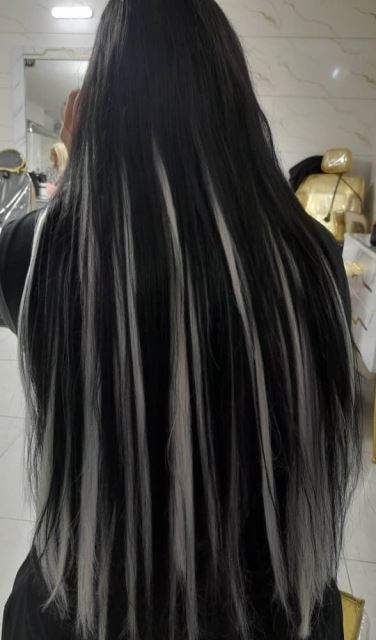 خدمات اکستنشن مو 😍 برای دیدن نمونه کارهای بیشتر روی عکس کیلیک کنین☝🏻