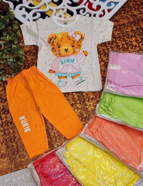 پوشاک بچه گانه 