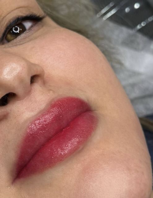 خدمات شیدینگ لب تخصصی 😍 برای دیدن نمونه کارهای بیشتر روی عکس کیلیک کنین☝🏻