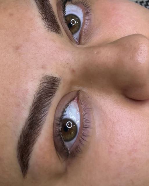 خدمات تخصوصی فیبروز ابرو 🥰