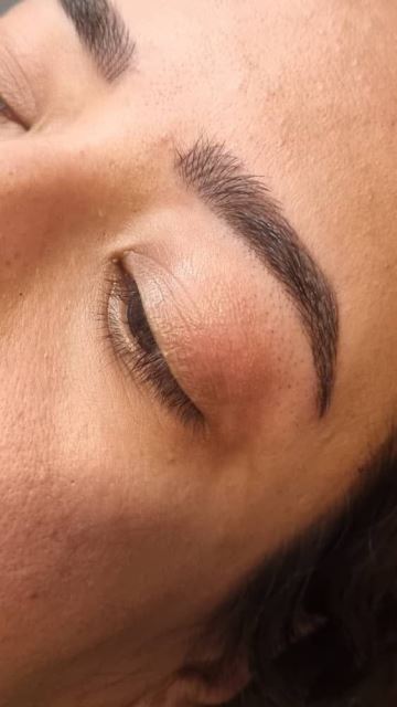 خدمات میکروبلیدینگ ابرو😍