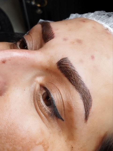 خدمات میکروبلیدینگ ابرو😍