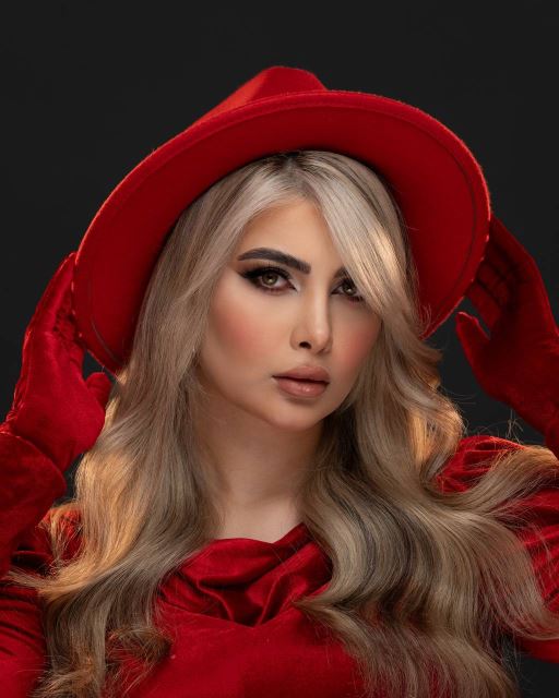 خدمات میکاپ 😍 برای دیدن نمونه کارهای بیشتر روی عکس کیلیک کنین☝🏻