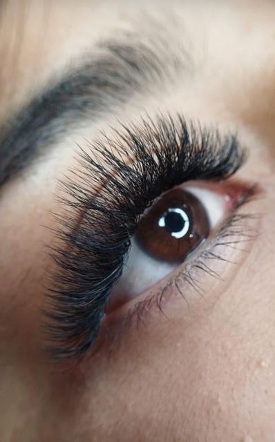 خدمات کاشت مژه 😍 برای دیدن نمونه کارهای بیشتر روی عکس کیلیک کنین☝🏻