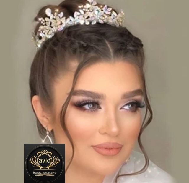 خدمات عروس 😍 برای دیدن نمونه کارهای بیشتر روی عکس کیلیک کنین☝🏻