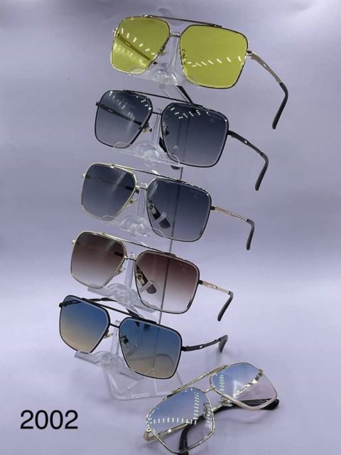 عینک دودی مردانه 😍 برای دیدن نمونه کارهای بیشتر روی عکس کیلیک کنین☝🏻