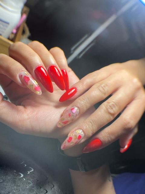 ترمیم و طراحی ناخن