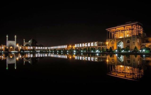  خرید از میدان نقش جهان اصفهان