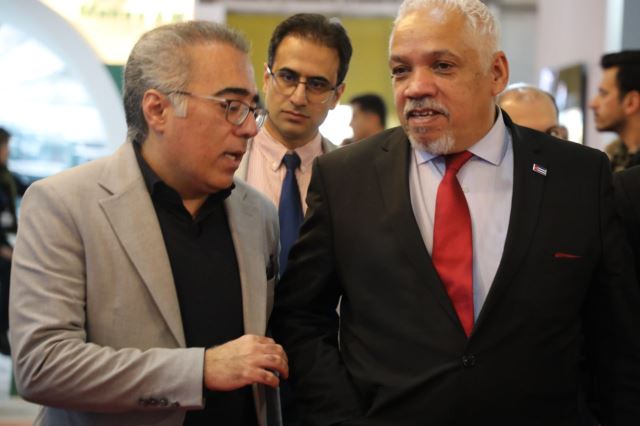 دیدار از نمایشگاه بین المللی گردشگری 1401 به همراهی سفیر محترم کوبا در ایران