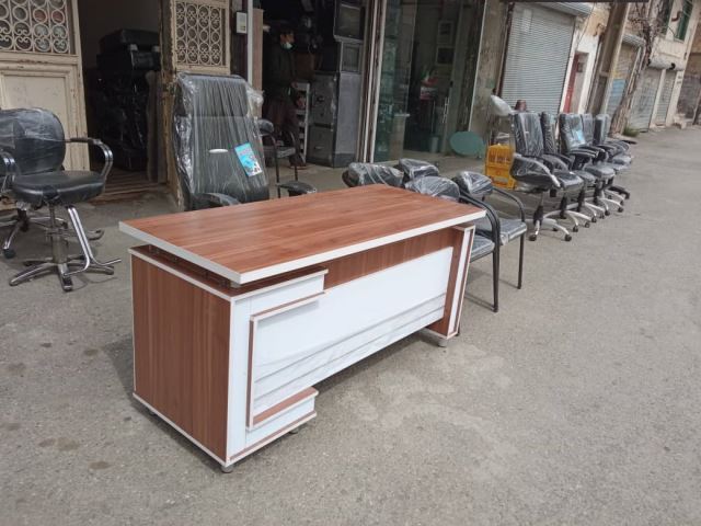 مبلمان اداری یاشار