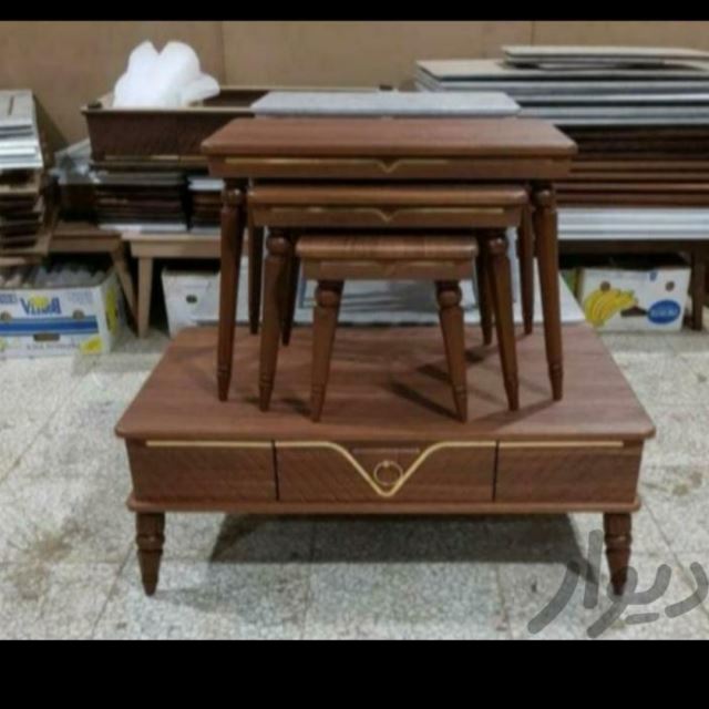 جلو مبلی وعسلی