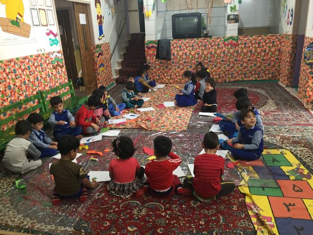 تقویت ماهیچه درشت چیدن کاغذ با قیچی.آموزش درست گرفتن قیچی تو دست