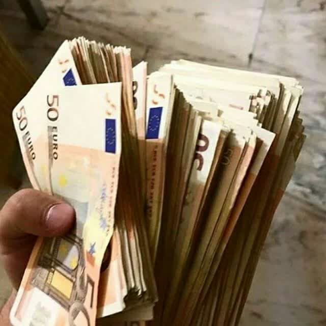 نداشتن پول =بدبختی