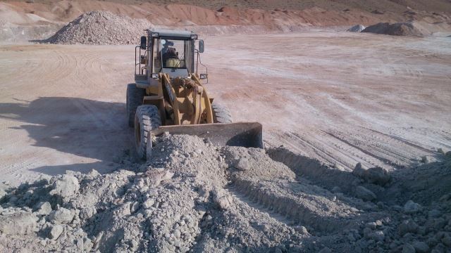 نمونه سنگ بنتونیت