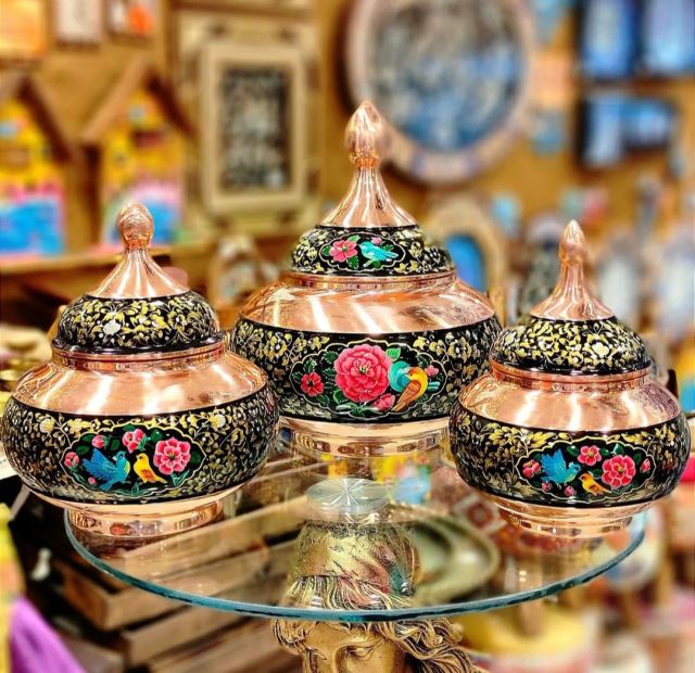 مس تشعیر شکلات خوری
