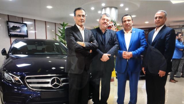 نمایشگاه مرکزی بنز