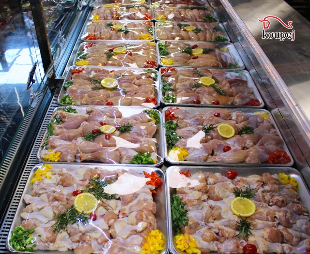 فروش مرغ به صورت قطعه و کامل