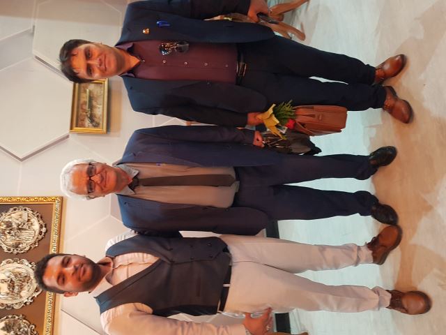 سه شیر مرد فاتحانی