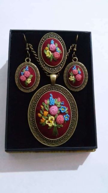 سرویس گلدوزی (کلیک کن 👇👇👇)