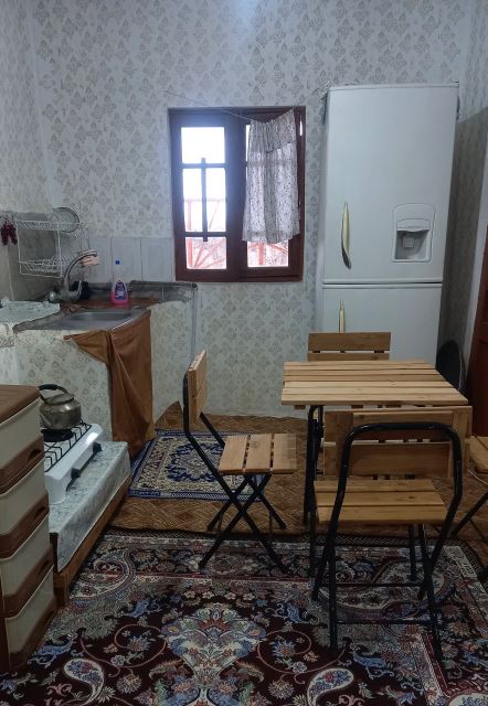 آشپزخانه و سرویس