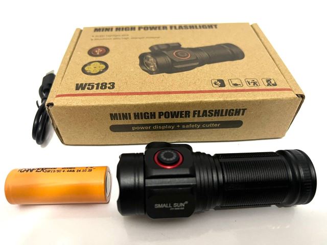 چراغهای شارژی