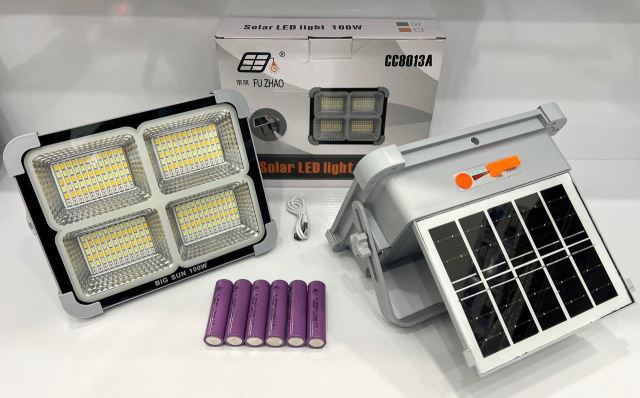 چراغهای شارژی