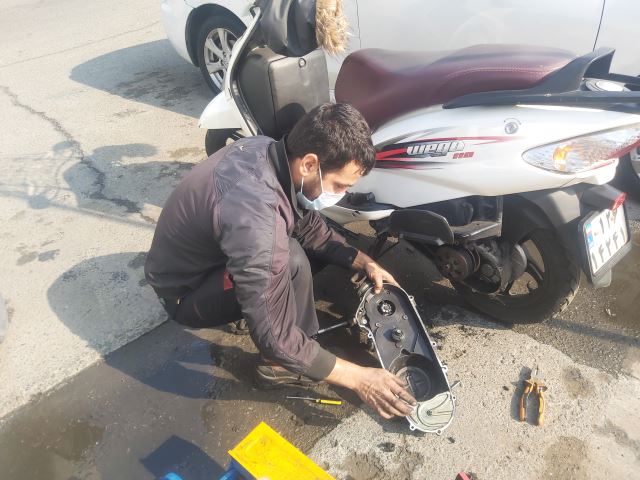 تعویض تسمه ویگو در میدان صنعت