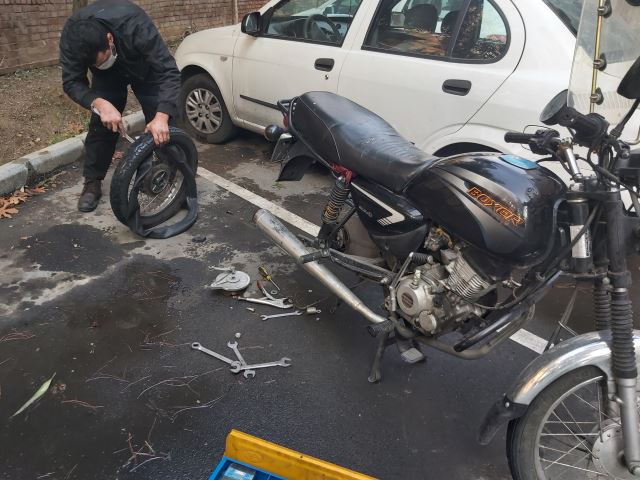 پنچرگیری موتور باکسر